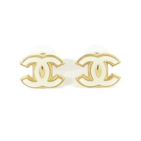 CHANEL White Earrings